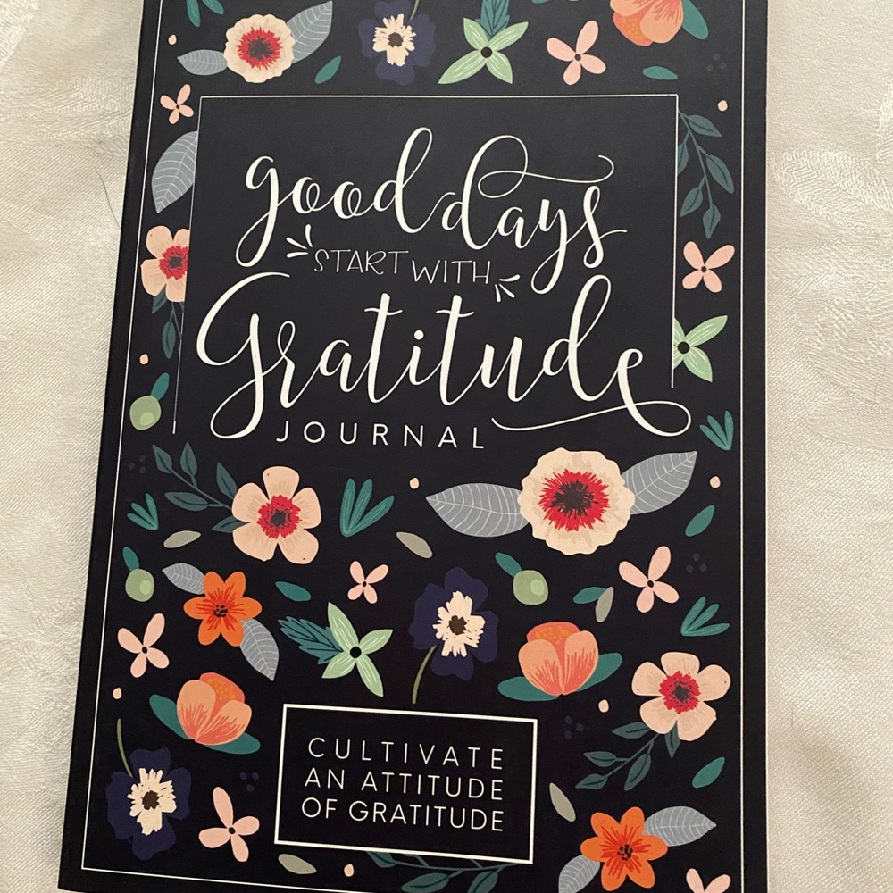 Gratitude journal “good days Start with Gratitude” NEW
